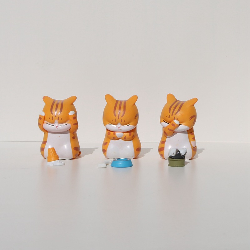 3款黄颜色捂脸猫咪公仔不听猫转身彩猫小号猫咪动漫周边手办摆件
