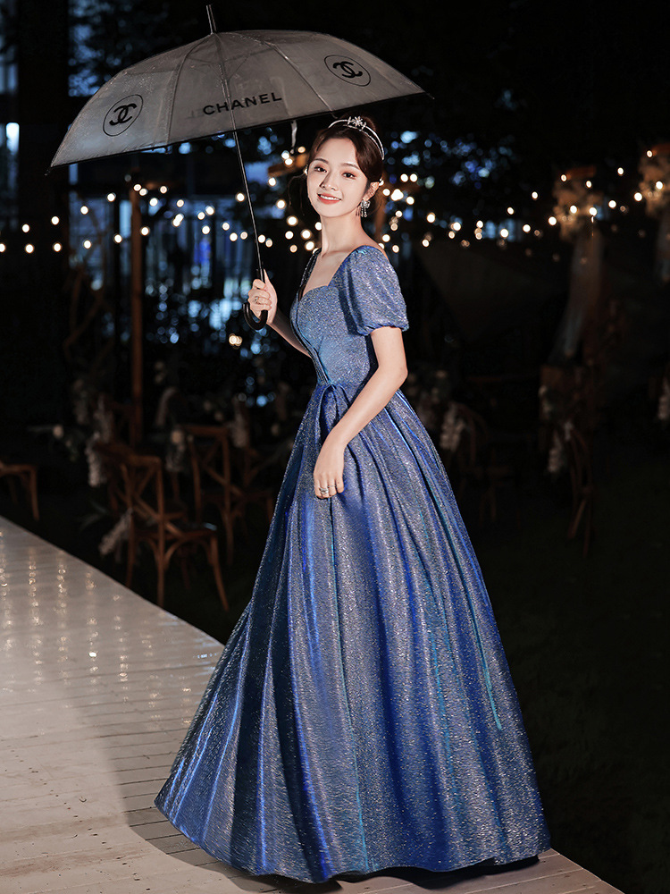 花朵礼服女宴会