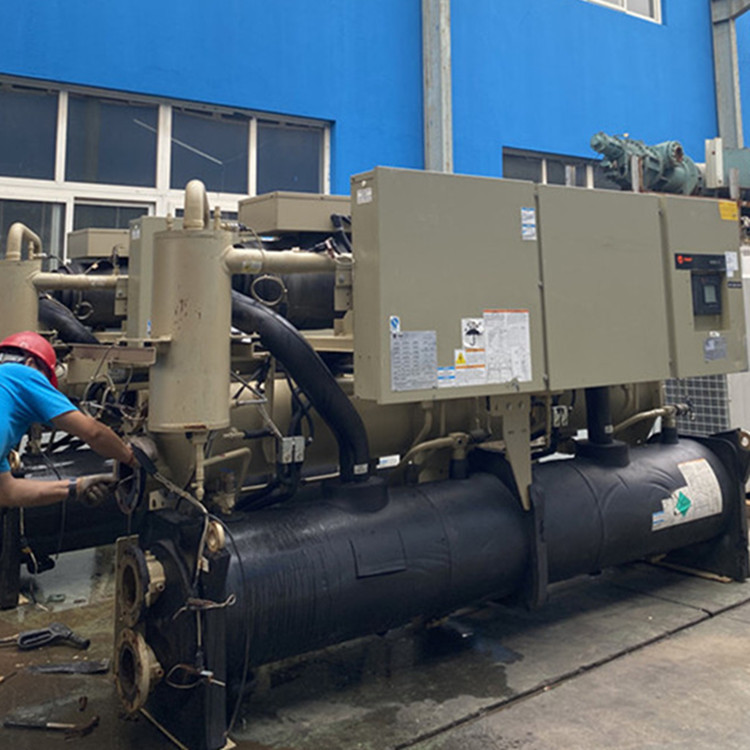 九成新特灵rthd130水源热泵机组408kw冰水机 (有配套的冷却塔)