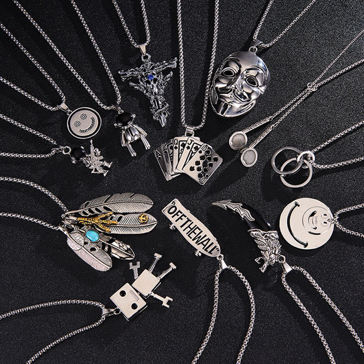 潮牌钛刚嘻哈风项链男女ins冷谈风百搭毛衣链朋克风吊坠长款配饰