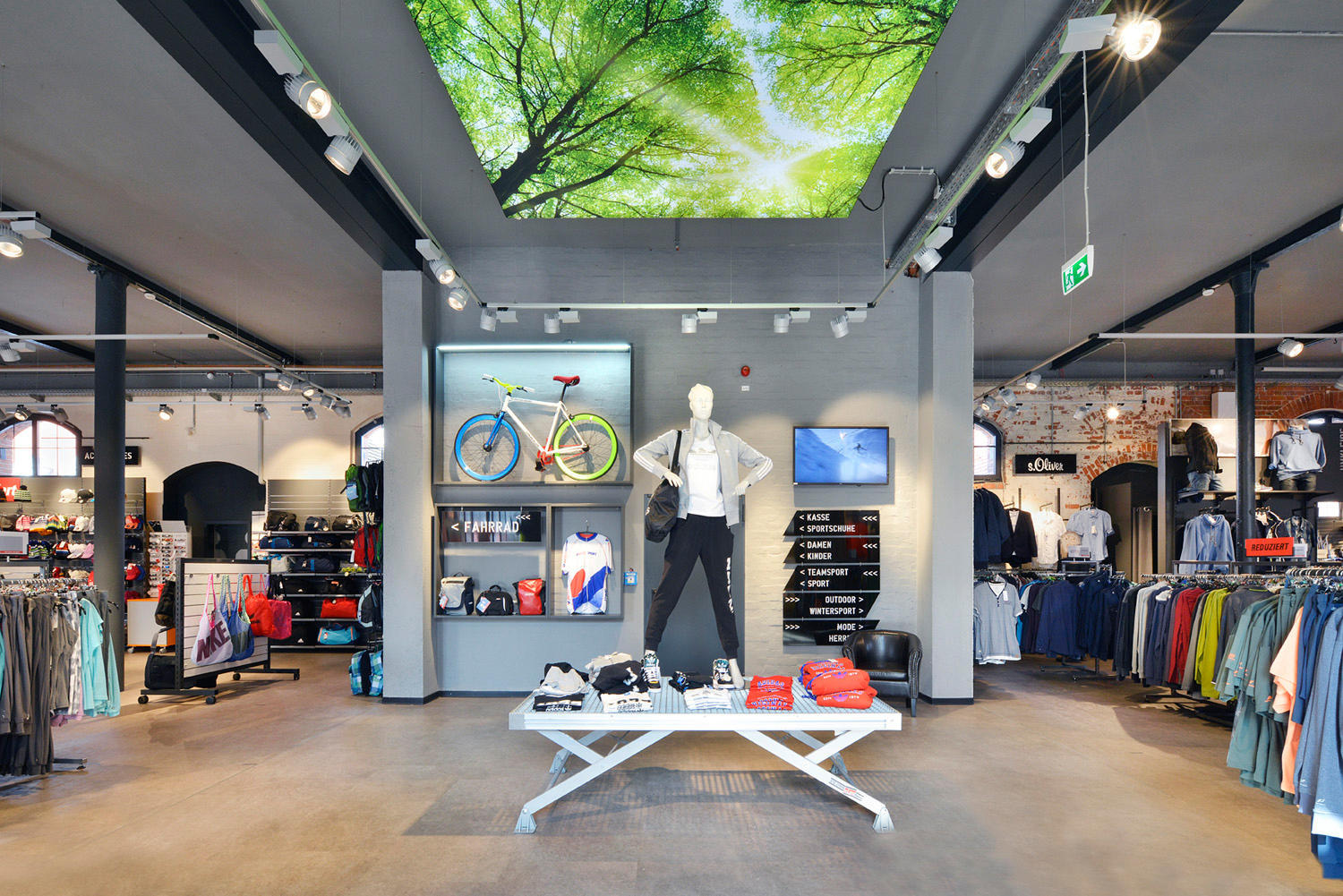 定制led超薄卡布灯箱广告牌超薄软膜天花卡布灯箱外贸出口定制