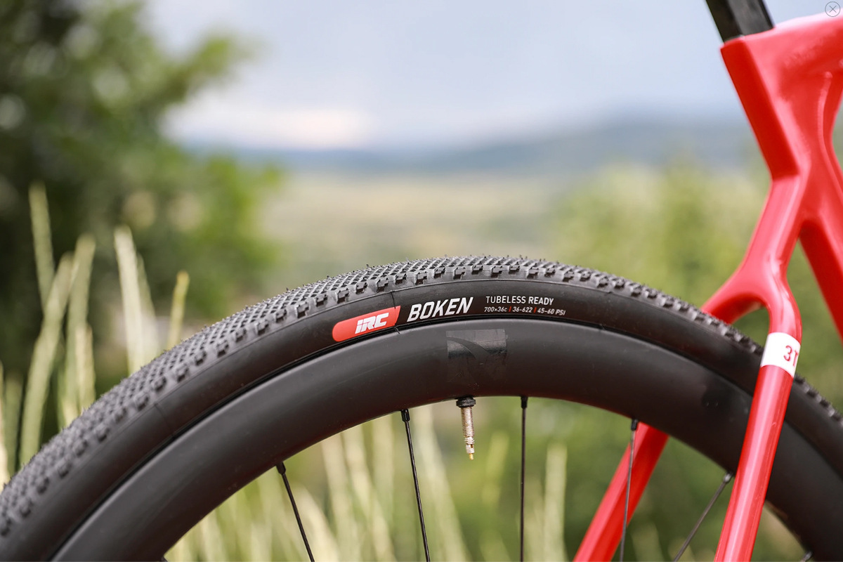irc公路自行车650*47b 700 x 40c折叠tlr准真空防刺外胎砾石轮胎