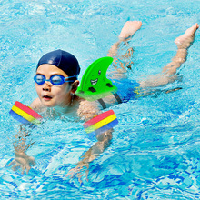 儿童水袖手臂圈游泳背浮幼儿宝宝学游泳装备免充气泡沫浮袖背漂