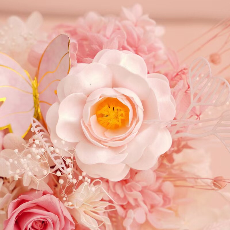 厂家直发2021款送妈妈送婆婆生日礼物绣球摆件永生花康乃馨桌花