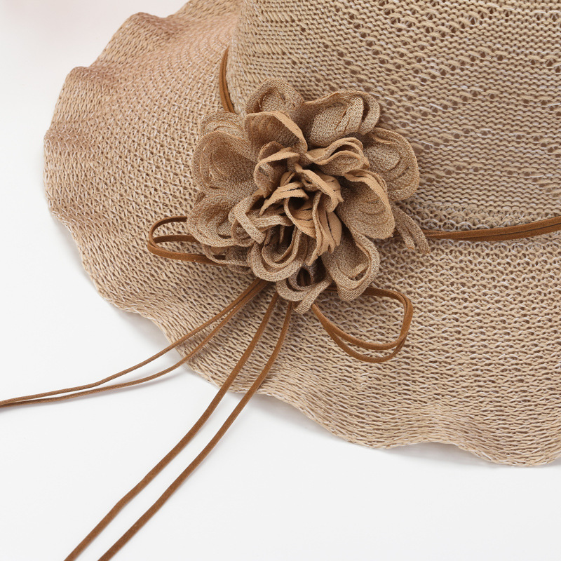 2023 New Summer Women's Beach Hat Sunshade Sun Protection Hat Travel Knitted Hat Flower Straw Hat Sun Hat