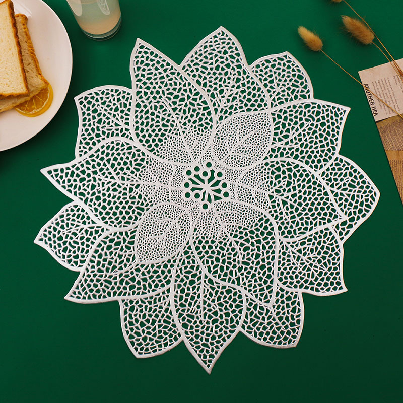 Dining-Table Decoration Pvc Leaves Hollow Gilding Placemat Leaf Pattern Heat Proof Mat Placemat for Western Food