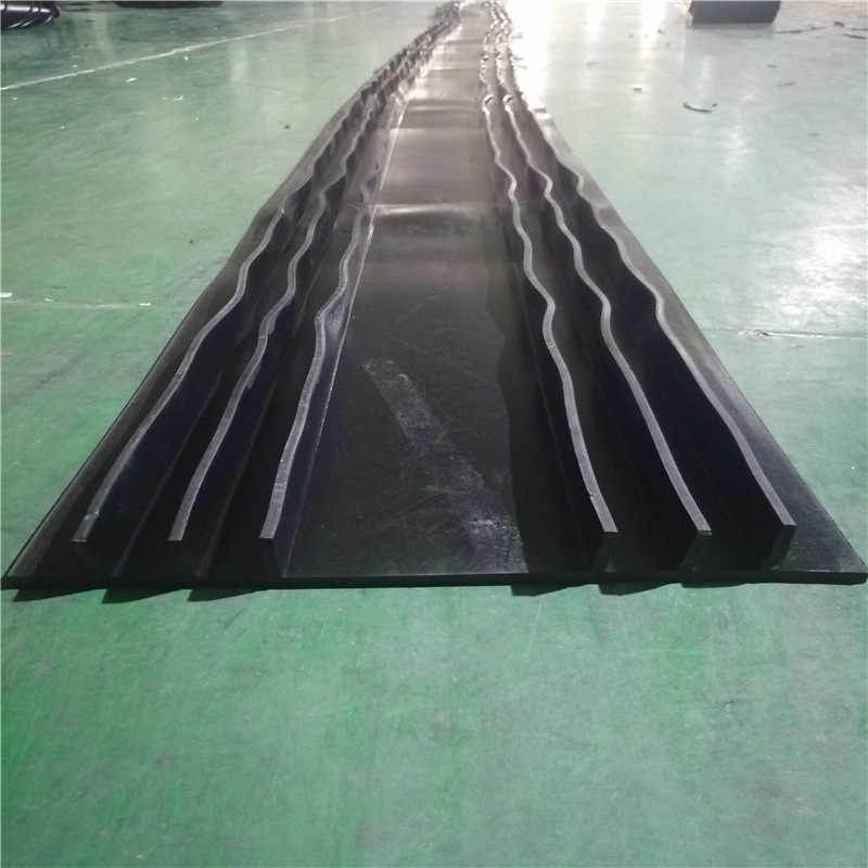 厂家定制背贴式止水带 可卸式橡胶止水带 施工缝背贴式橡胶止水带