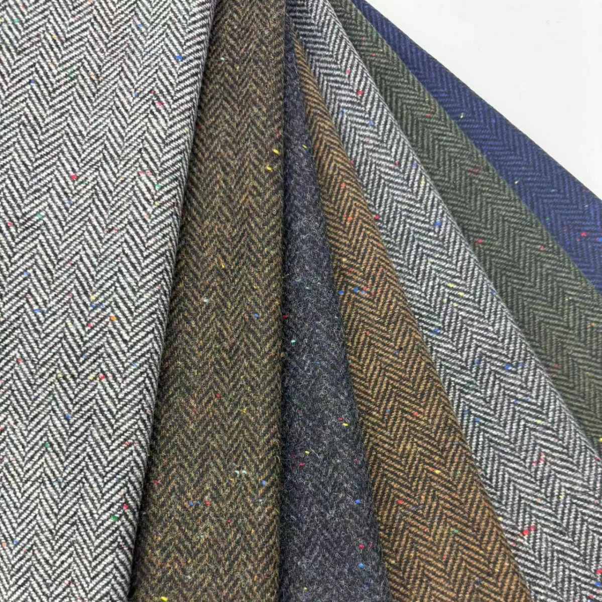 厂家直销 七彩点子人字呢 时装外套西装裤子沙发靠枕粗纺面料