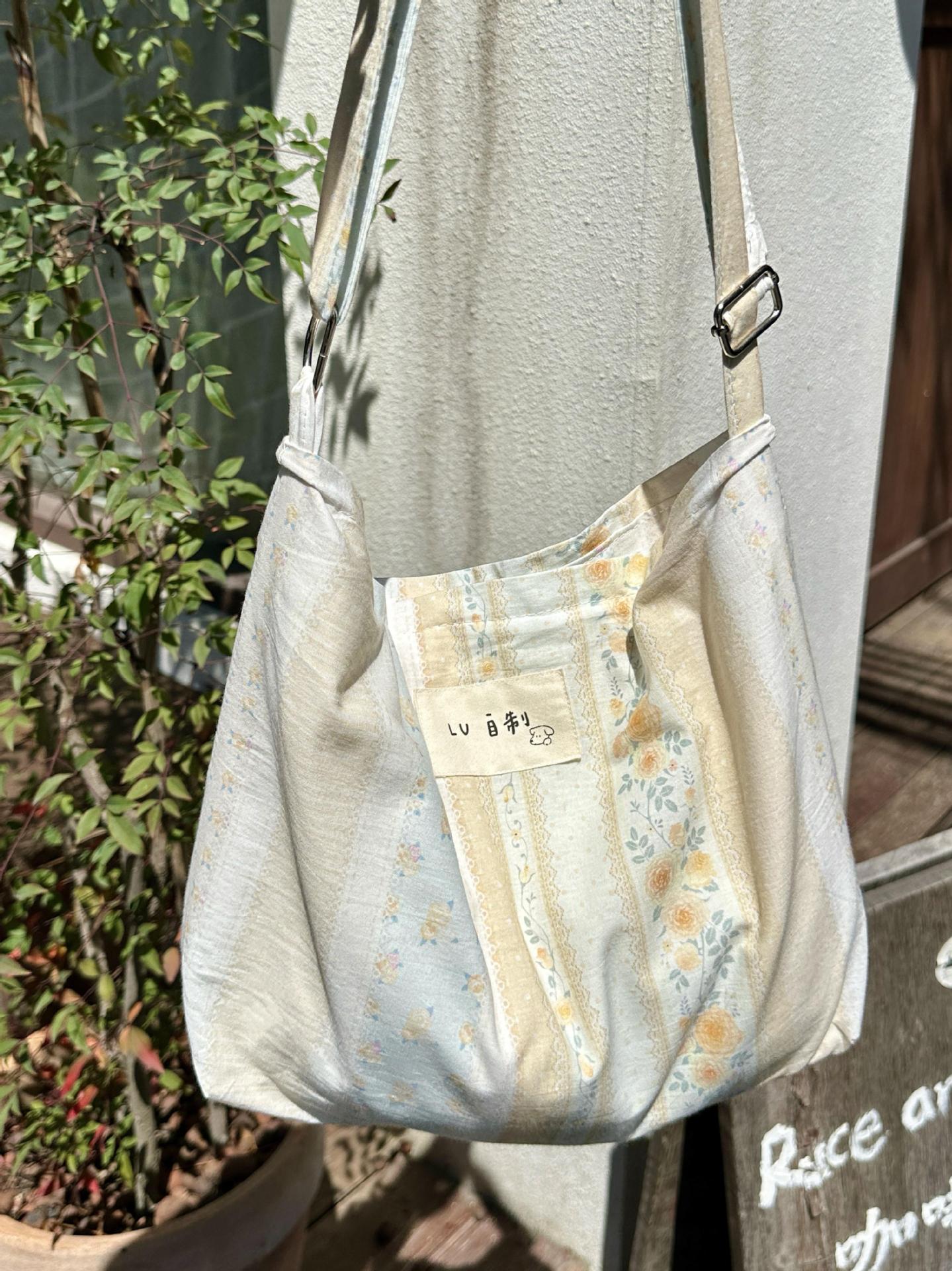 碎花帆布包上班通勤大容量斜挎包女2024新款春夏包包-阿里巴巴