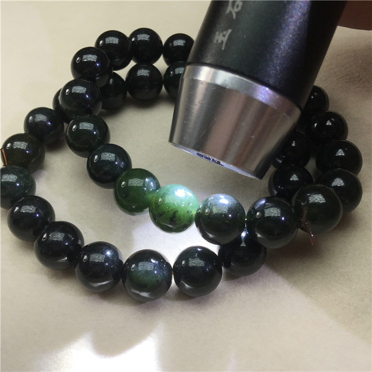 天然新疆料墨绿玉药王石圆珠手链男女款玉石手链 供货直播实体店