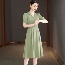 绿色气质高级感连衣裙夏季2024年新款女装修身显瘦小个子纯色裙子