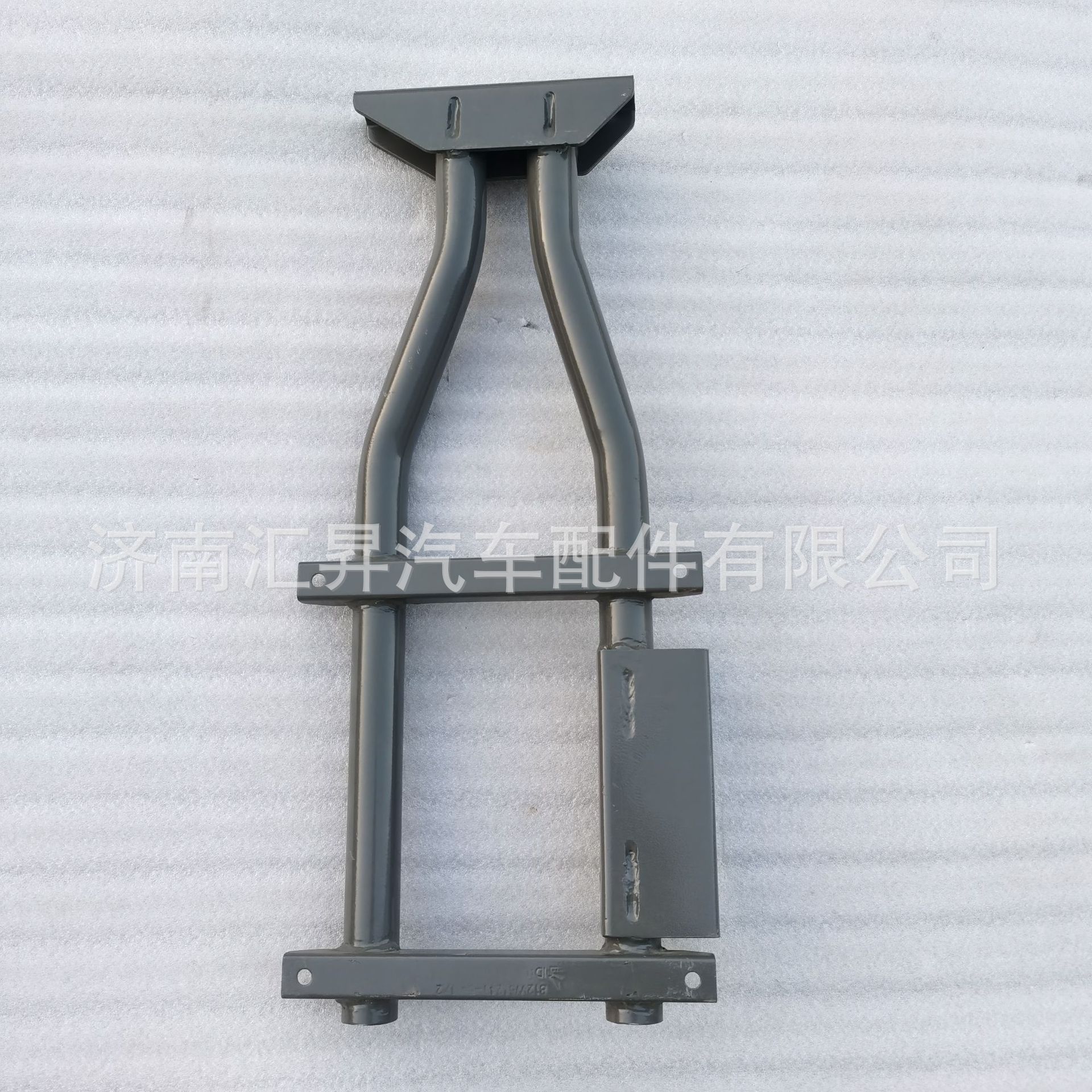 汕德卡左后翼子板支架812w61243-5471-阿里巴巴