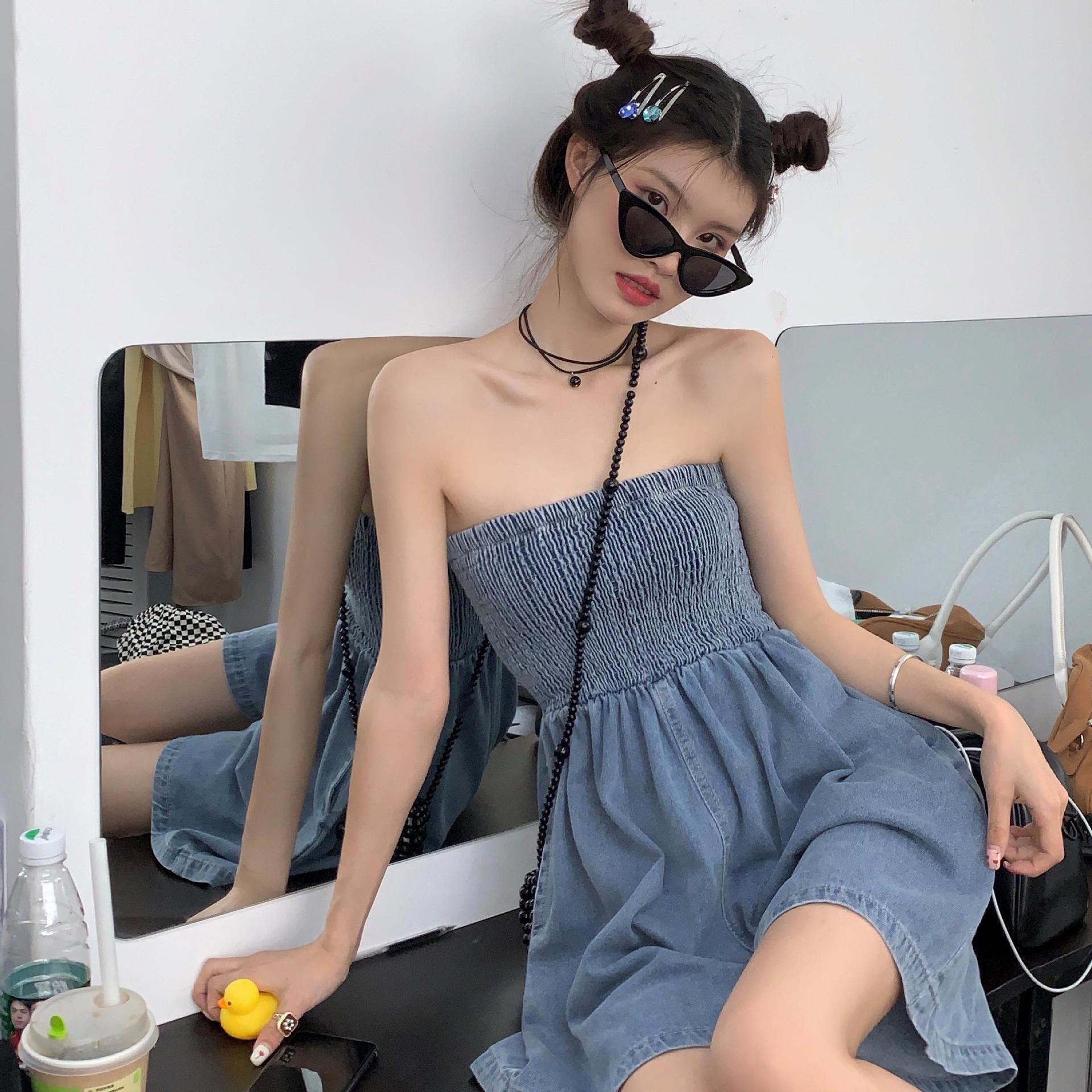 牛仔抹胸连体短裤图片