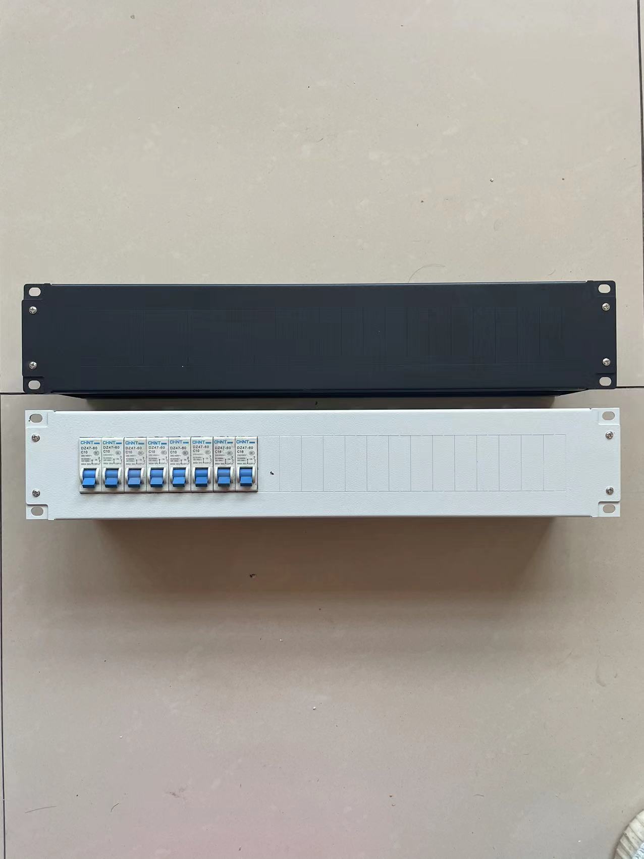 2u机柜配电箱机架式交直流箱19英寸列头柜电源分配单元-阿里巴巴