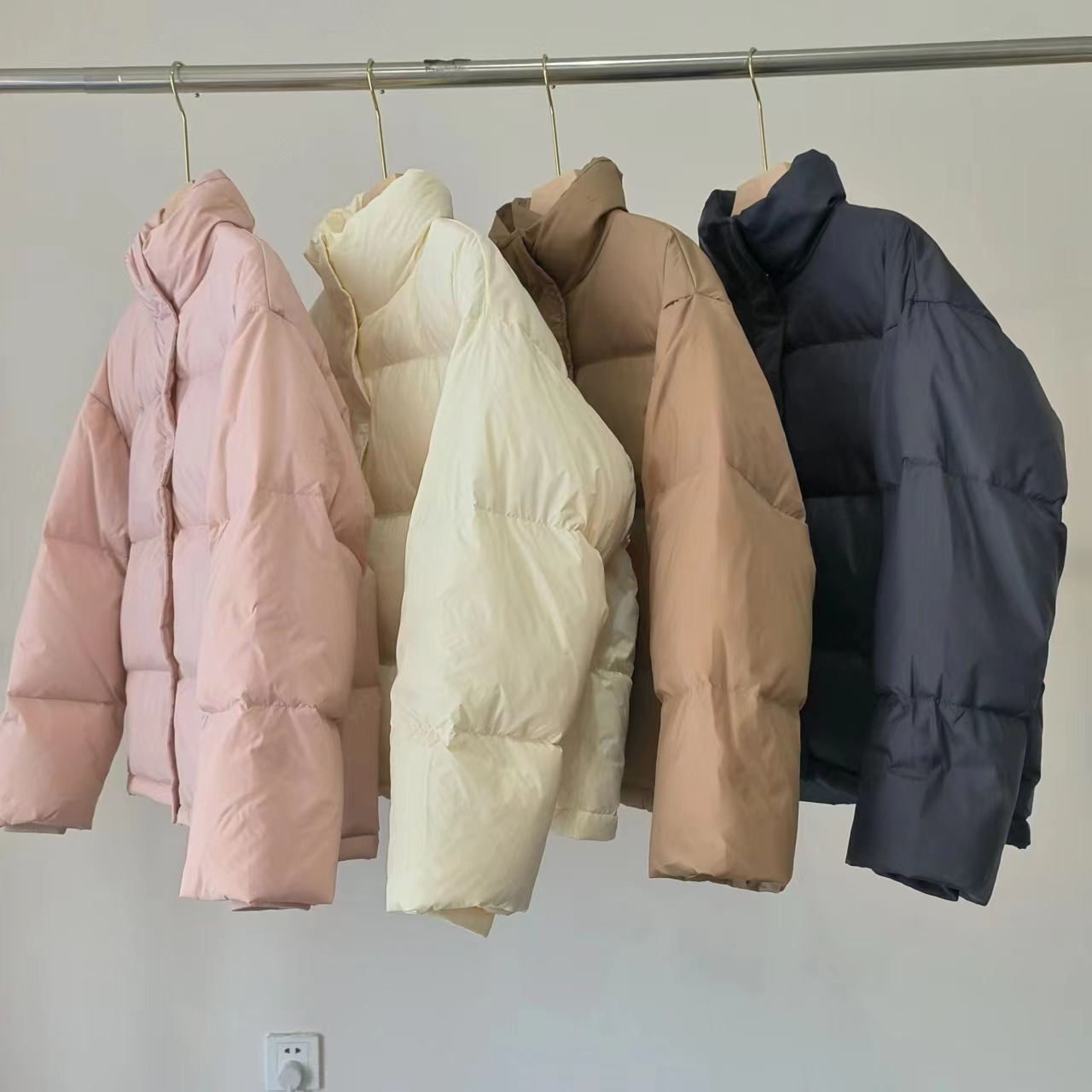 羽绒服女款高端女短款白鸭绒羽绒服网红女款专柜正品小立领外套