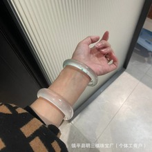 翡翠平替仿独龙玉冰种飘花玉石手镯石英岩玉小红书直播同款批发