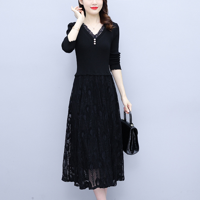 法式连衣裙秋季女装新款长袖黑色蕾丝拼接针织冬裙子中长款打底裙