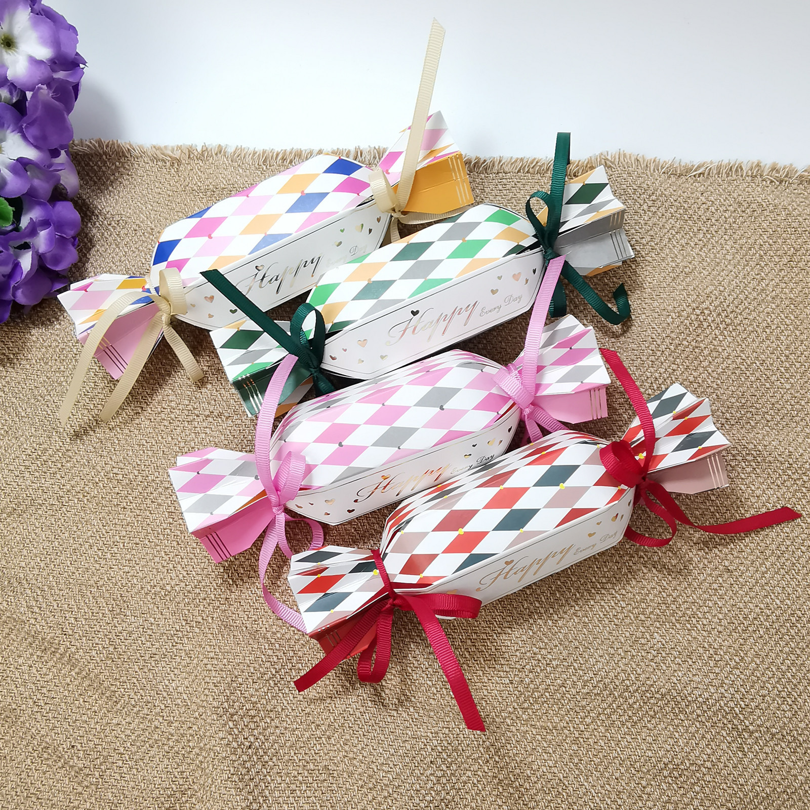 菱形方块格子喜糖盒子创意欧式六角糖果形包装纸盒结婚喜糖盒子促