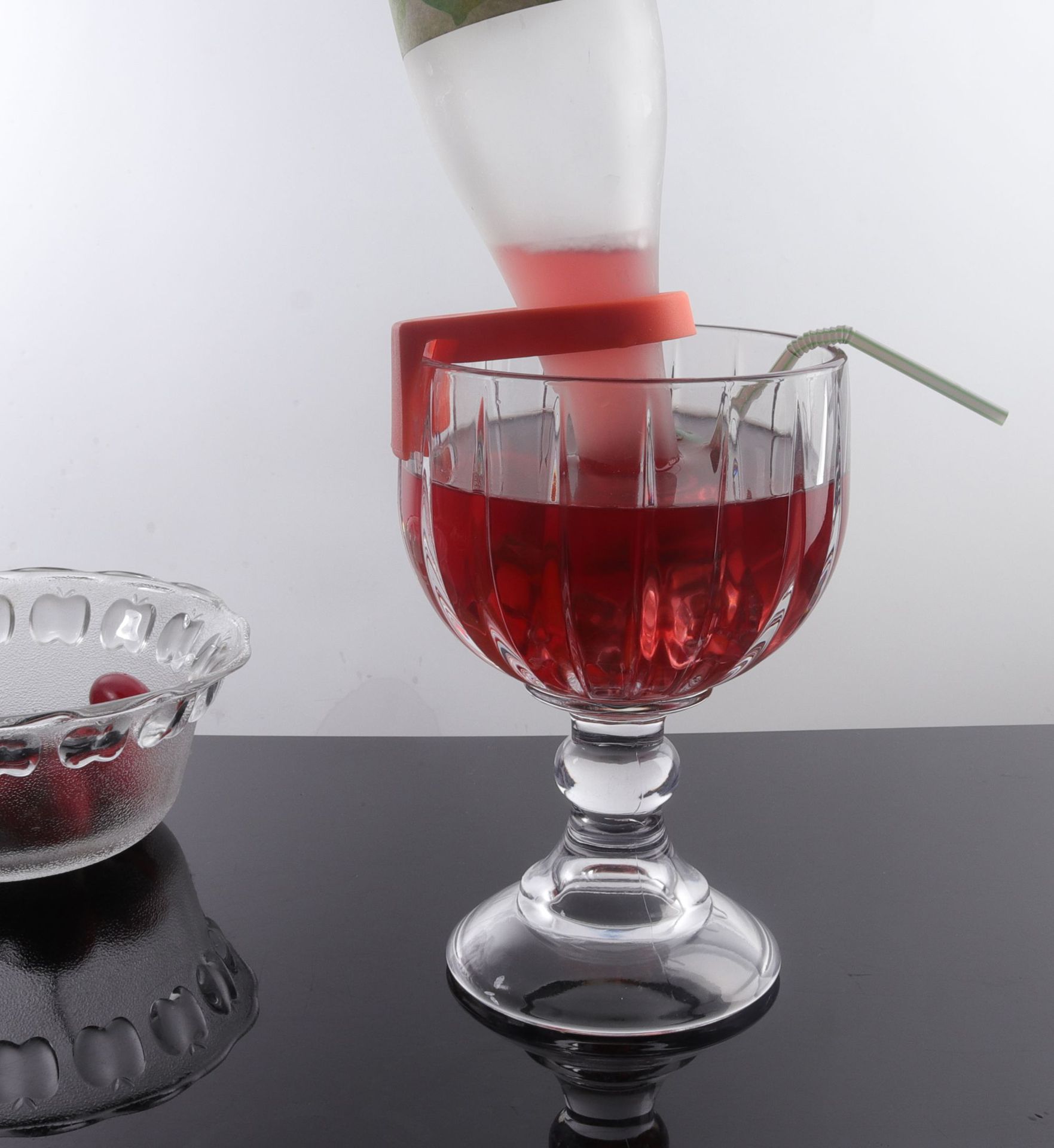 鸡尾酒卡扣杯子创意倒扣高脚杯子酒吧ktv家用个性啤酒杯