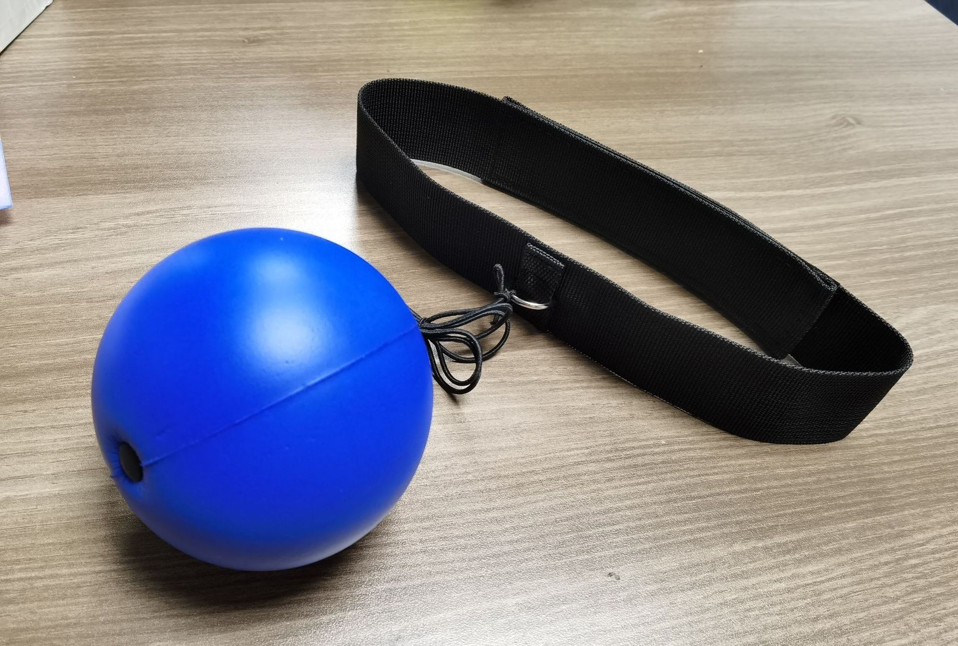 头戴式拳击反应球拳击速度球训练球6.3cm直径橡胶球pu发泡球网球