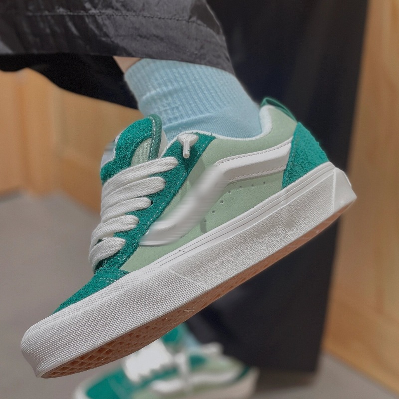 莆田纯原新款万斯面包鞋kunskool联名周年限定男女低帮板鞋情侣鞋