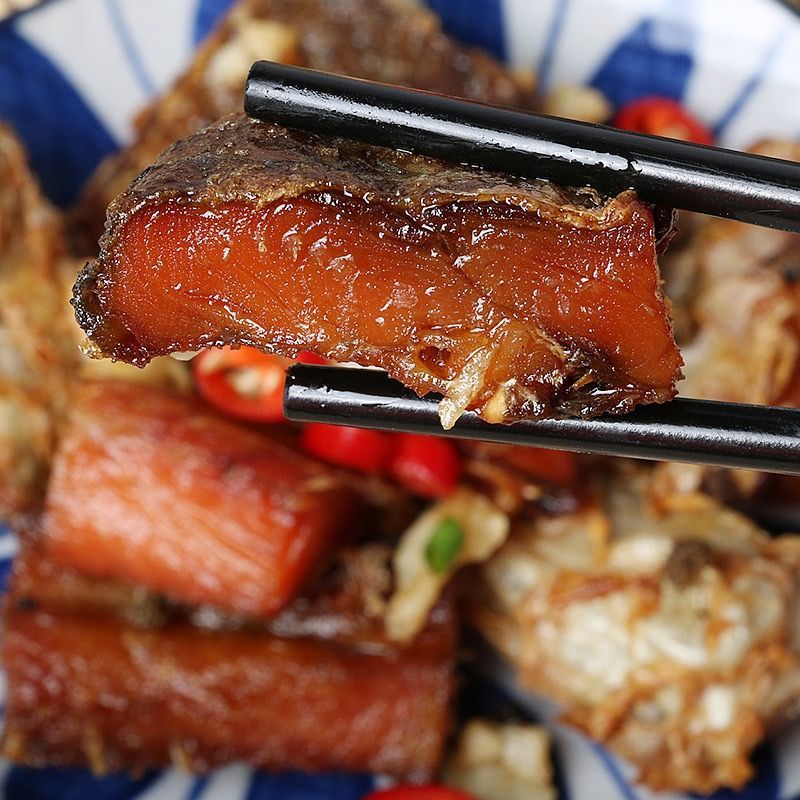 腊鱼块湖南特产淡水草鱼块特产烟熏咸鱼干农家自制腌鱼块干货