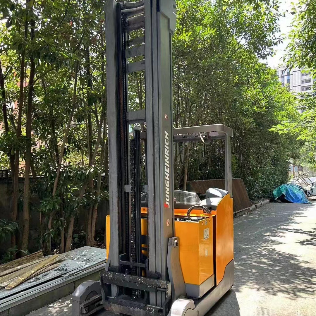 42米座驾前移式电动叉车包年包月出租-阿里巴巴