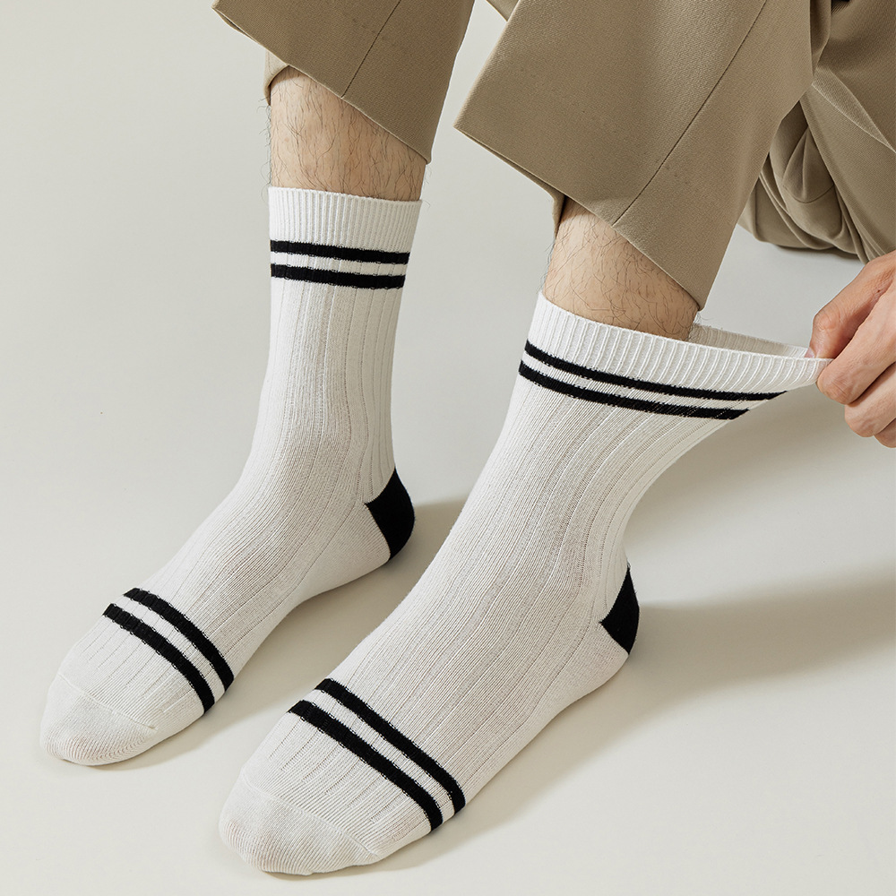 袜子男款长袜潮流百搭中筒ins风运动篮球袜秋冬季防臭长筒男袜潮