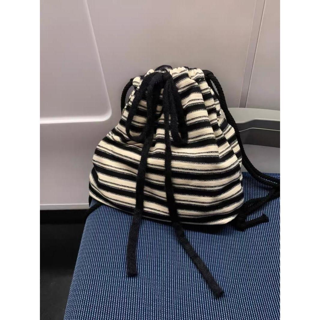 Mailrd Casual id-Ba Style B and White Striped backpack 2024 New Knitted Bag Commuter rge Tote Bag