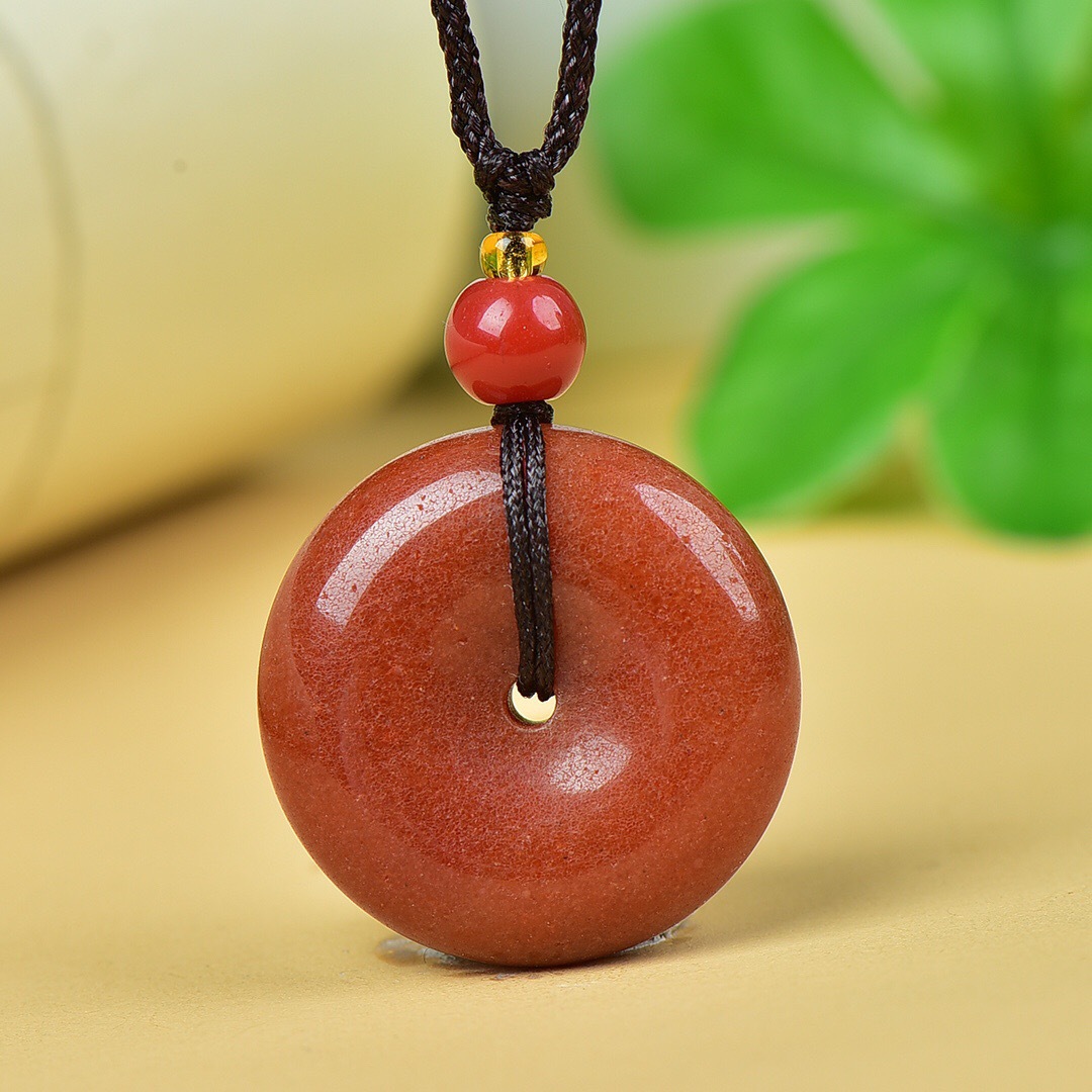 新疆金丝玉红色平安扣天然玉石密玉平安扣吊坠女士玉挂件直播供应