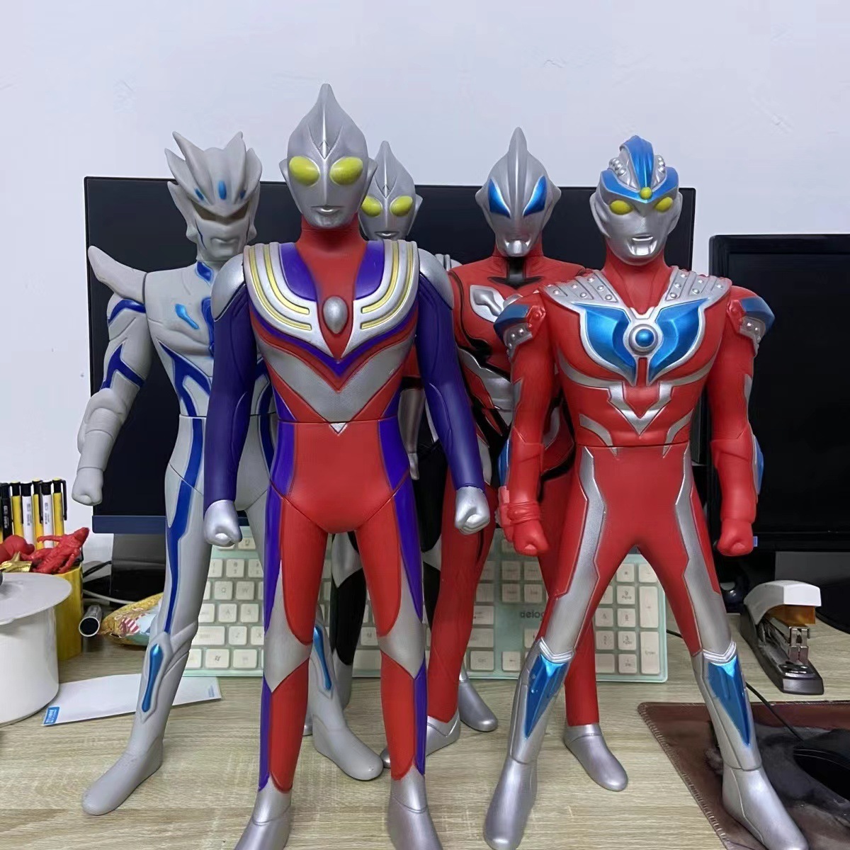 45厘米超大号奥特曼批发软胶摔不坏男孩儿童玩具夜市景区地摊玩具