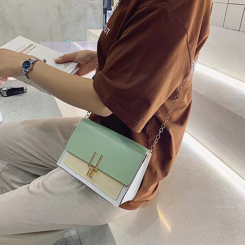 Women's Bag 2023 New Simple Fashion Contrast Color Shoulder Bag Crossbody Chain Bag Hot Sale Small Square Bag Fashion Bags Wholesale Flap Bag