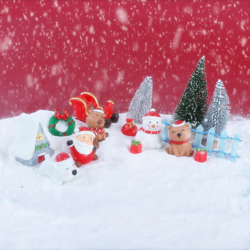 Micro Landscape Ornaments Cartoon Santa Claus Snow Scene Window Accessories Creative Resin Accessories Crafts Home Decoration