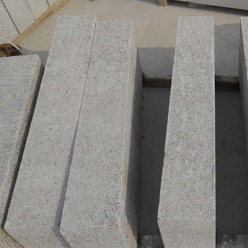 花岗岩五莲灰路侧石 浅灰色路沿石路缘石道路边石一米长马路牙子