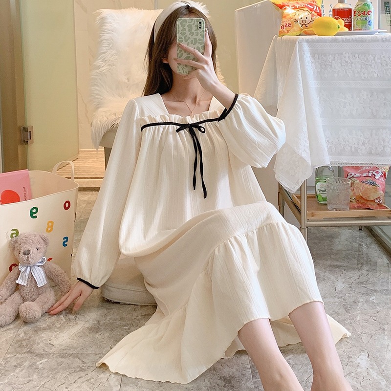 白色睡裙性感吊带睡裙高级气质v领小众设计宽松露背居家服连衣裙法式