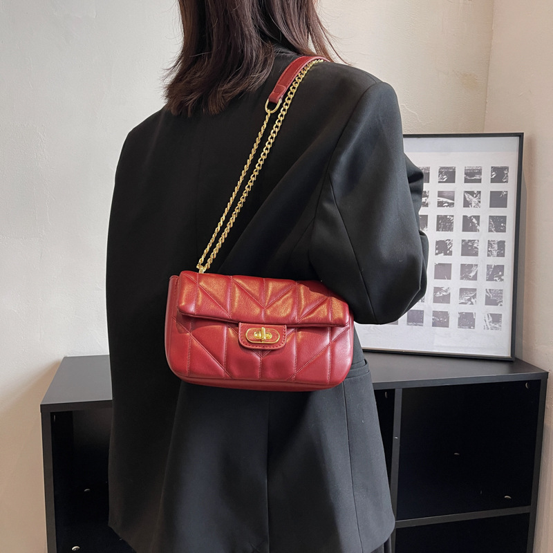 Processing Custom Bag Female 2022 Autumn and Winter New Korean Fashion Elegant Shoulder Bag Niche Chain Cross-Body Bag