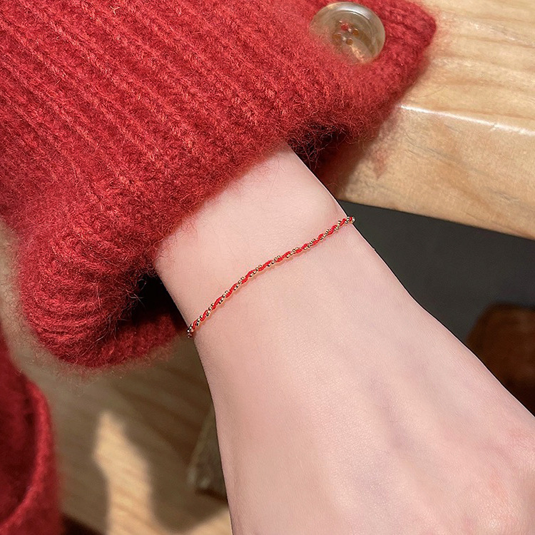 喜庆新年本命年红绳手链女韩国个性简约百搭气质时尚双层叠戴手链