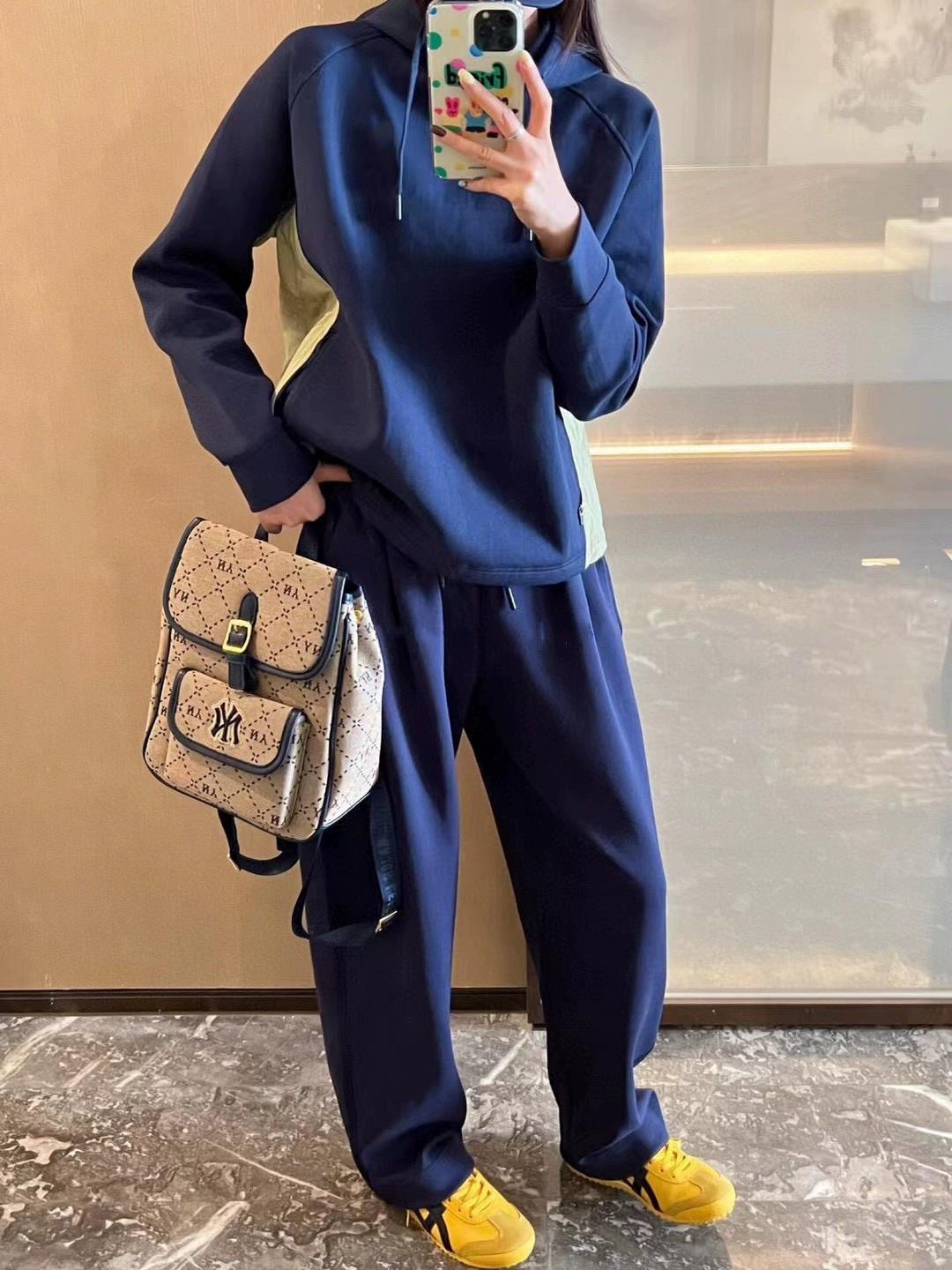 101802户外机能套装可单拍圆领卫衣休闲束脚卫裤潮连帽开衫外套女