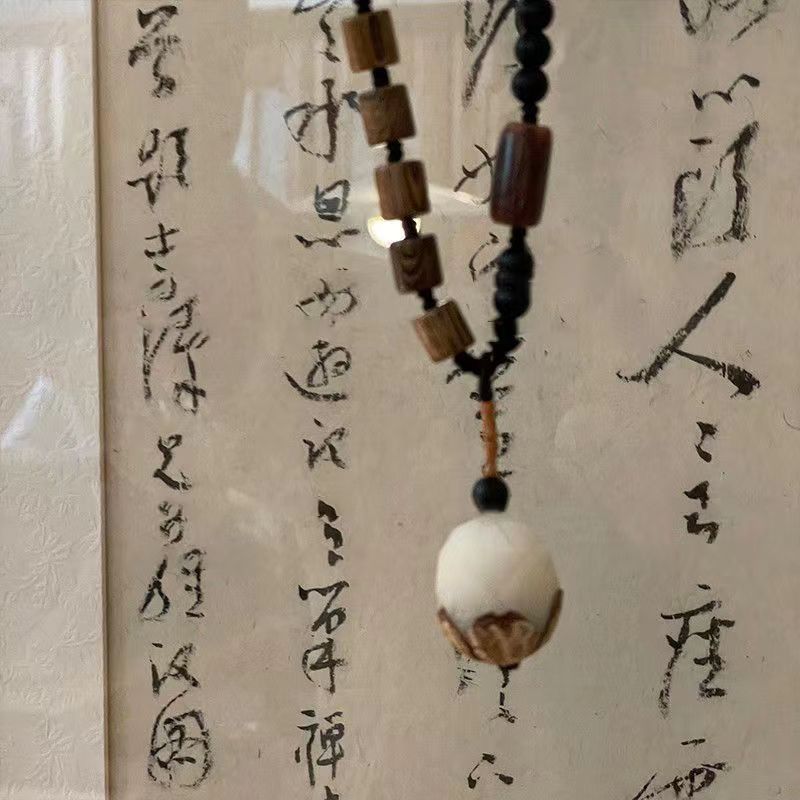 New Chinese Style Dried Wood Fengchun Long Wooden Bead Bodhi Necklace for Men and Women Retro Minority Design Sense Antique Net Red Jewelry