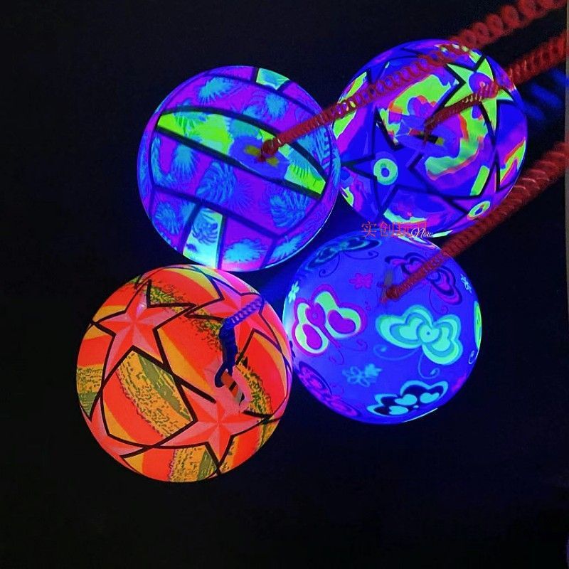 暑假摆摊最新玩具网红带链子发光球小孩拍拍球夜光感应地摊货批发