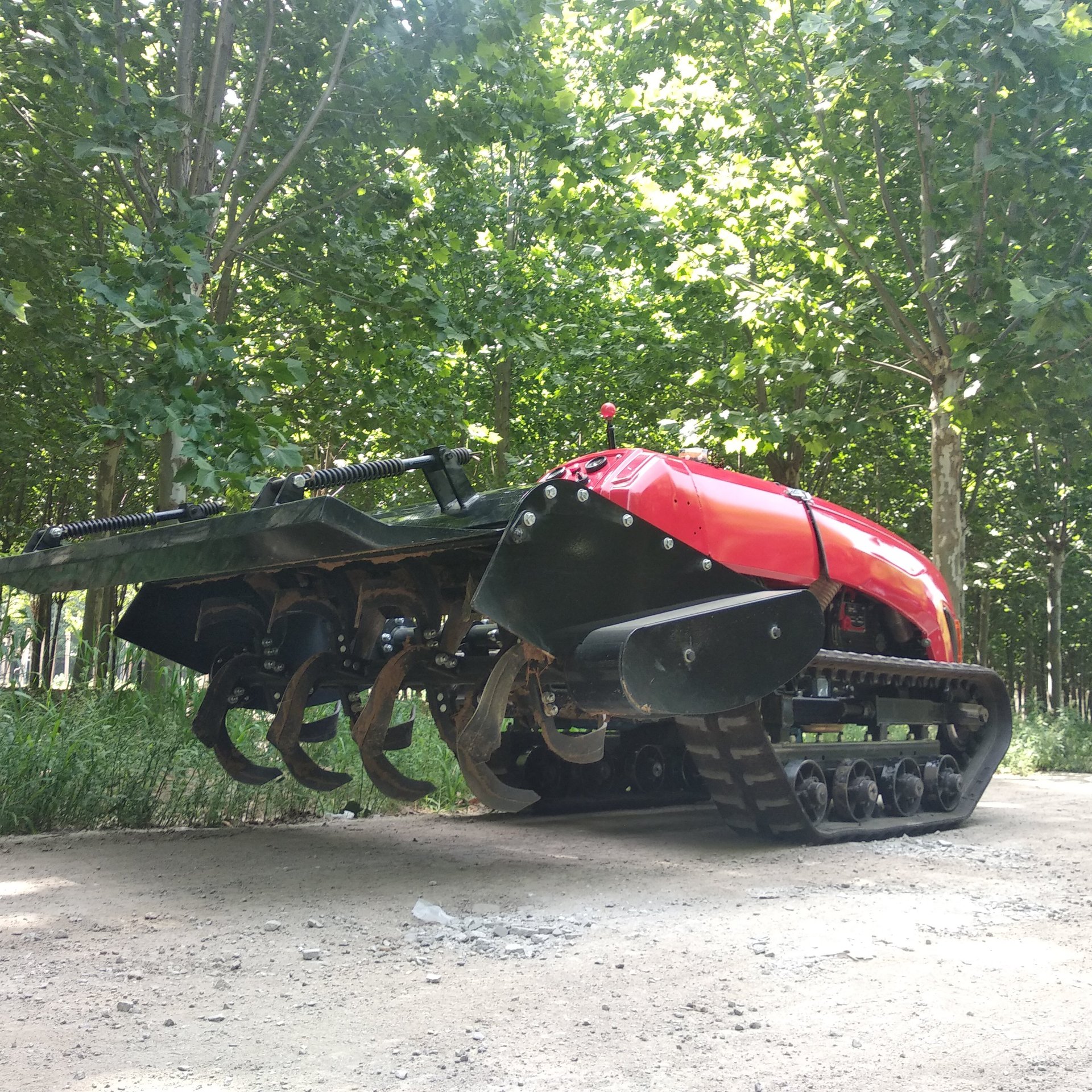 遥控履带微耕机智能自走式耕地机田园小型微耕机