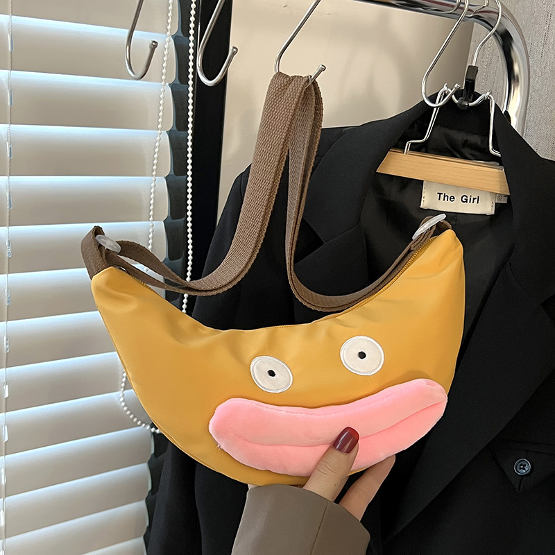 休闲搞笑女包2022夏季新款饺子包个性香肠嘴撞色斜挎包单肩包