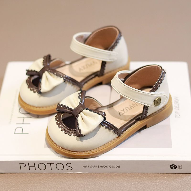 女童凉鞋2024春夏季新款小女孩软底公主鞋春款单鞋儿童包头鞋子潮