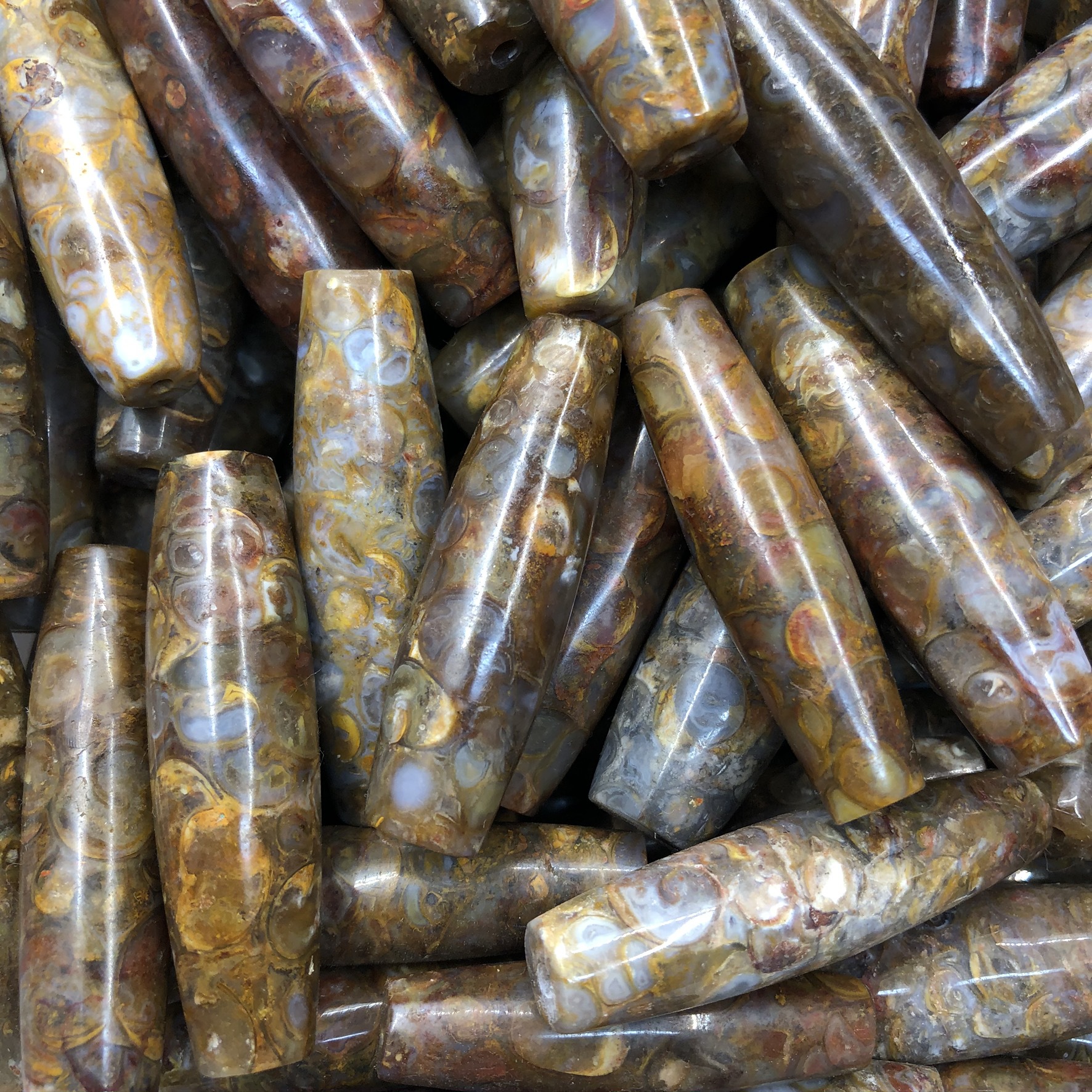 法螺天珠瓷白满螺吊坠配饰饰品辽螺蜗牛石厂家一手货源