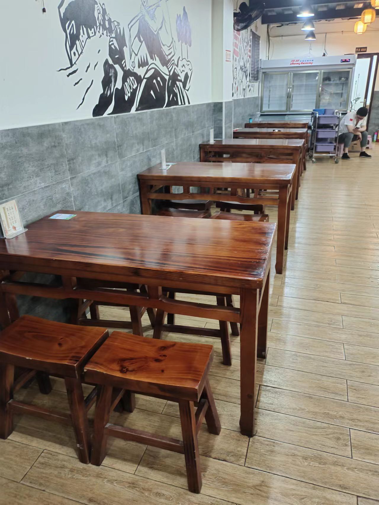 实木饭店快餐桌椅组合仿古雕花面馆小吃店烧烤火锅农家乐碳化桌椅