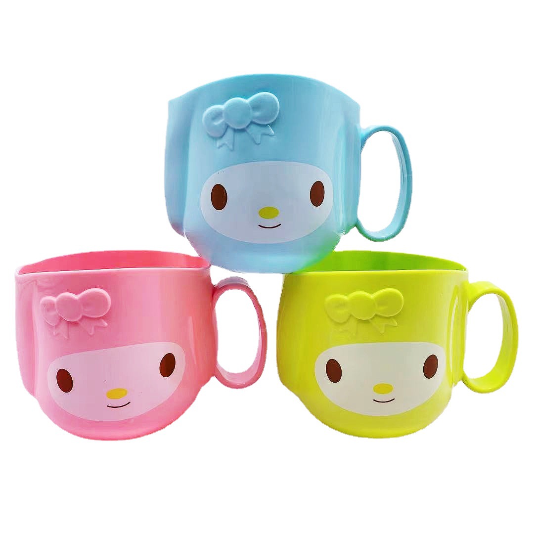 厂家批发儿童笑脸可爱牙杯简约洗漱杯家用创意牙刷学生漱口杯两元