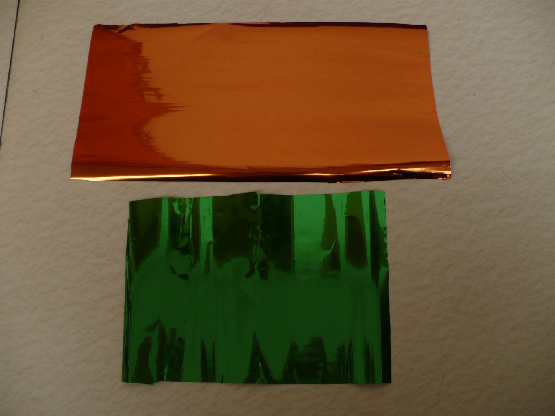 珠光七彩纸假鱼皮镀铝深梅红深草绿金光纸湖蓝金亮纸玫瑰金金纸