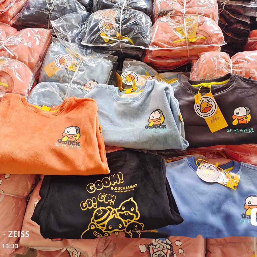 童装品牌折扣批发正品小黄鸭儿童服装批发工厂尾货一手货源杂款