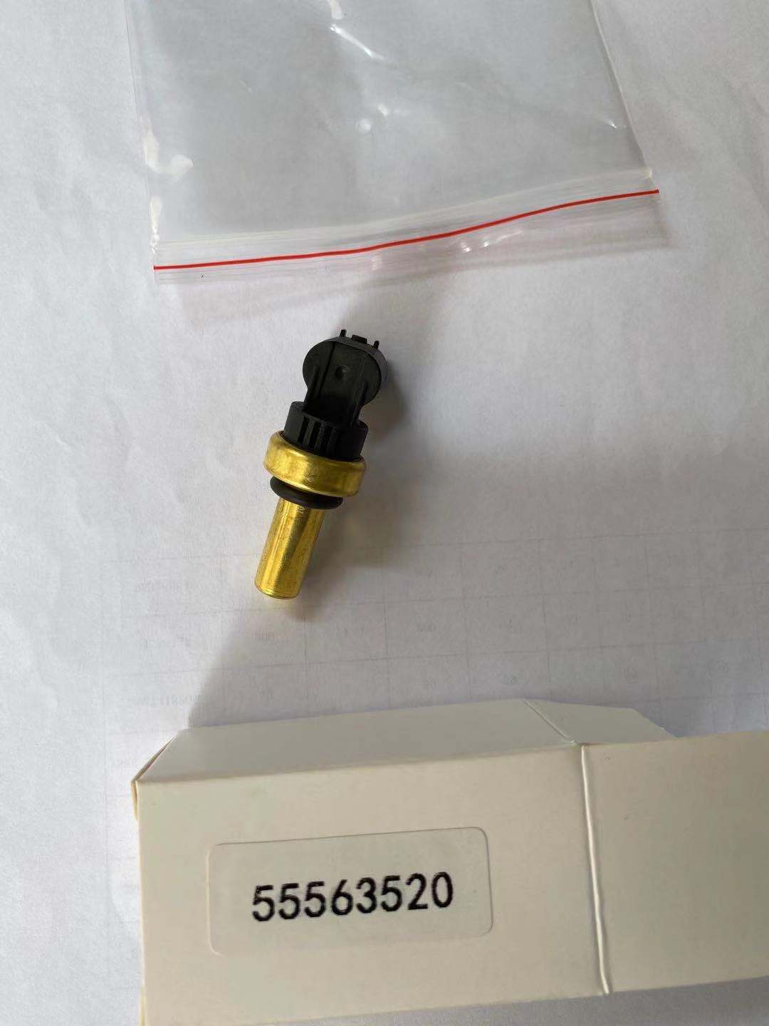 汽车 水温传感器 适用于 雪佛兰 科鲁兹 55591002