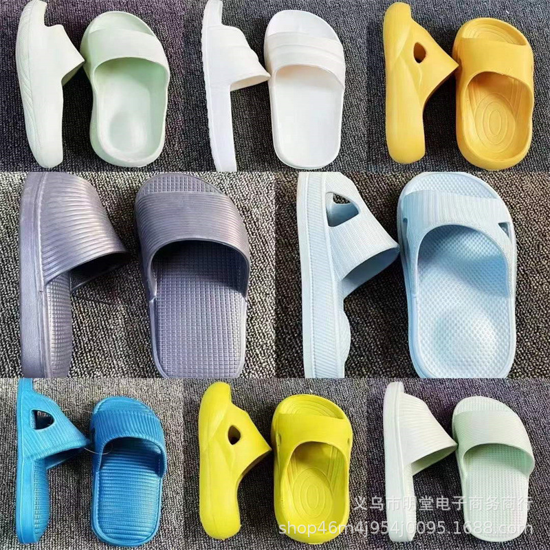 Running Rivers and Lakes Stall Net Red Miscellaneous Plastic Mixed Batch Slippers Summer Home Casual Sandals Wholesale